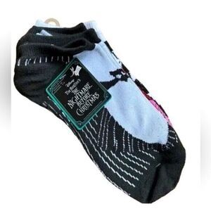 NWT Disney Women’s Teens Ankle Socks 6 Pr Nightmare Before Christmas- Size 6-11